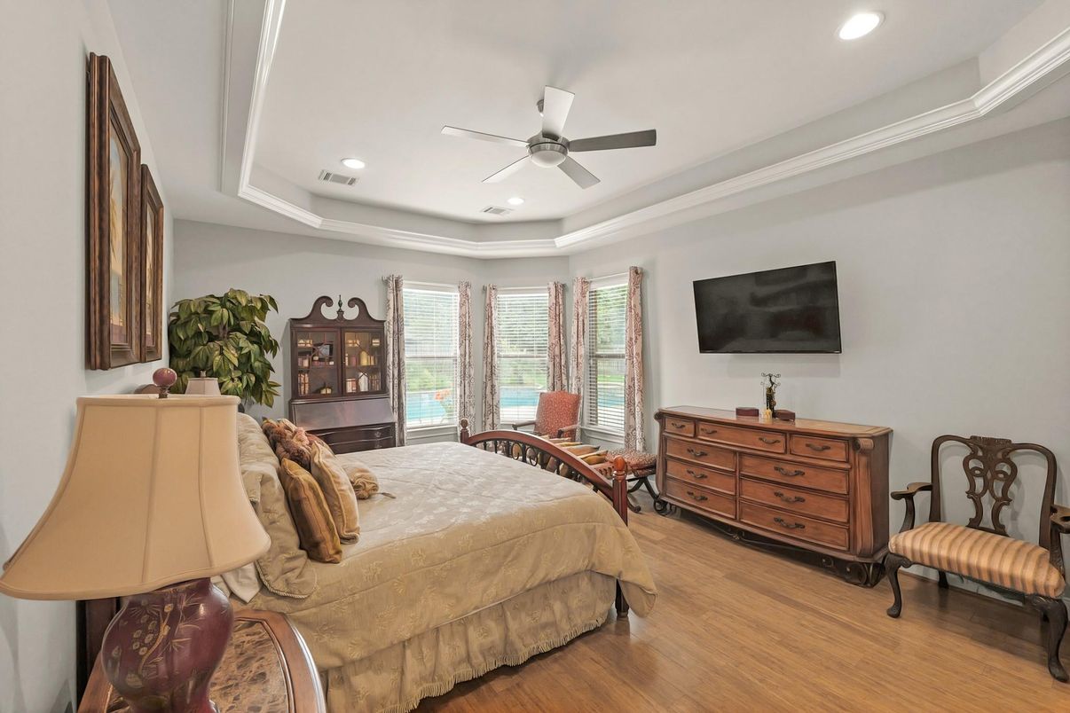 Bedroom, Interior, Recessed Lighting, Wood Texture Flooring