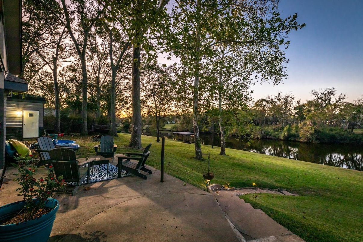 Backyard, Exterior, Water