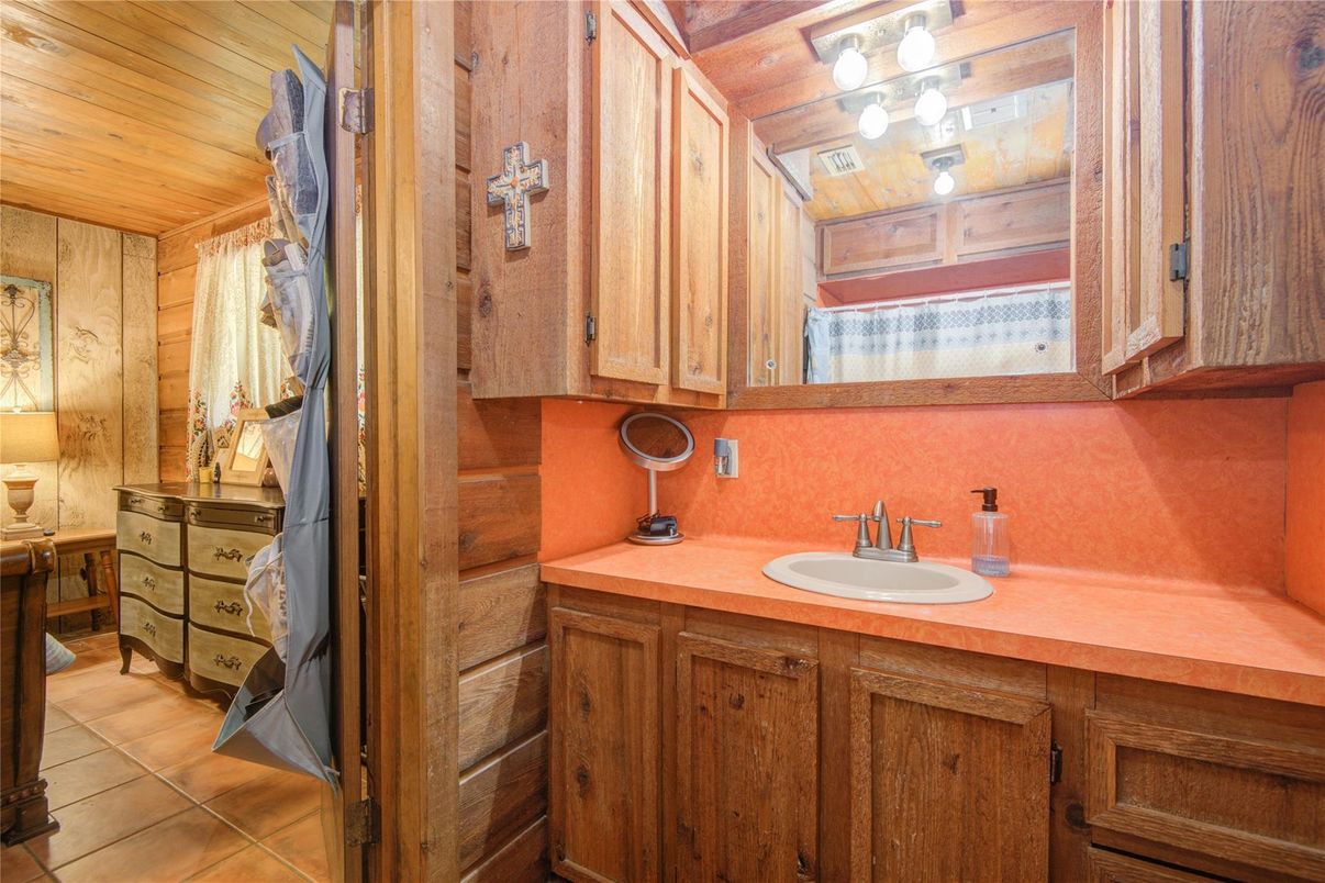 Bathroom, Interior, Wooden Ceilings, Wooden Walls