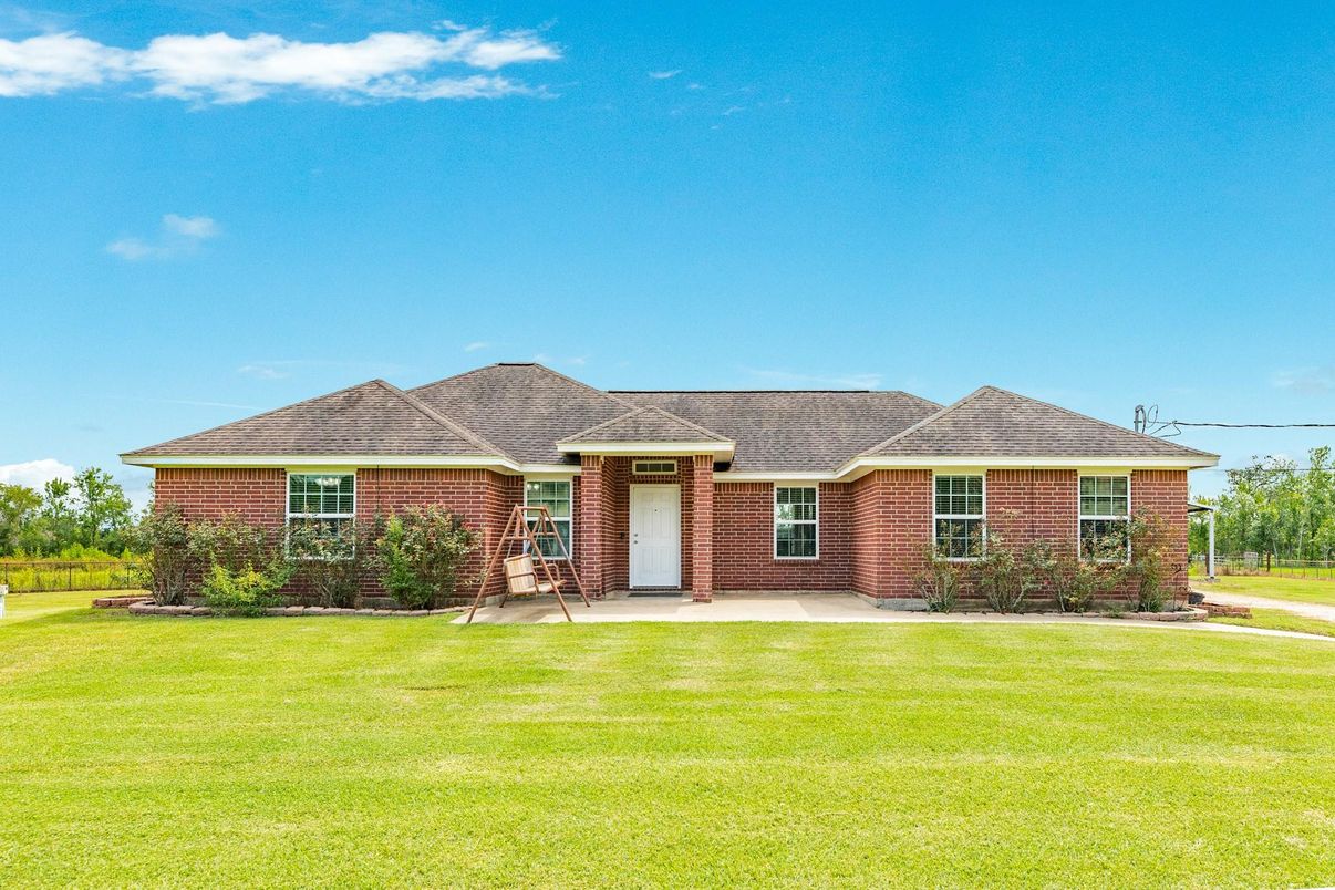 Attached, Backyard, Exterior, Facade, Brick Facade, Brick Traditional