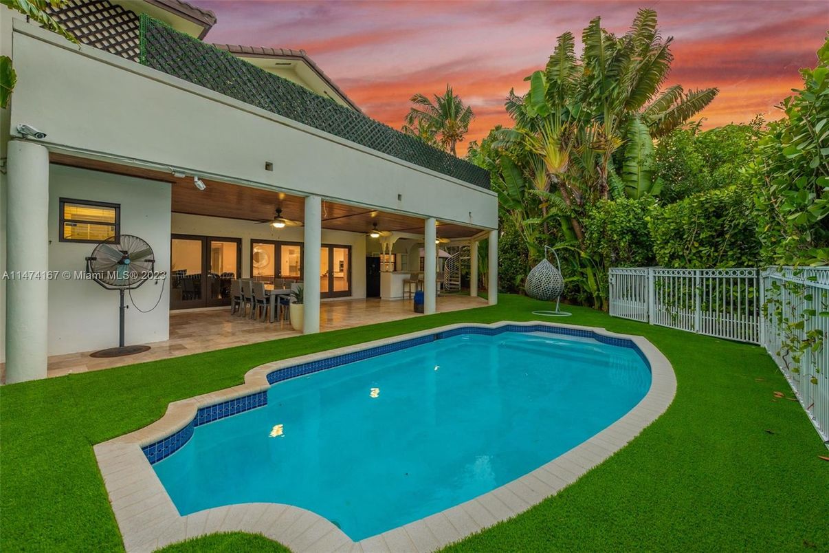 Backyard, Exterior, Pool
