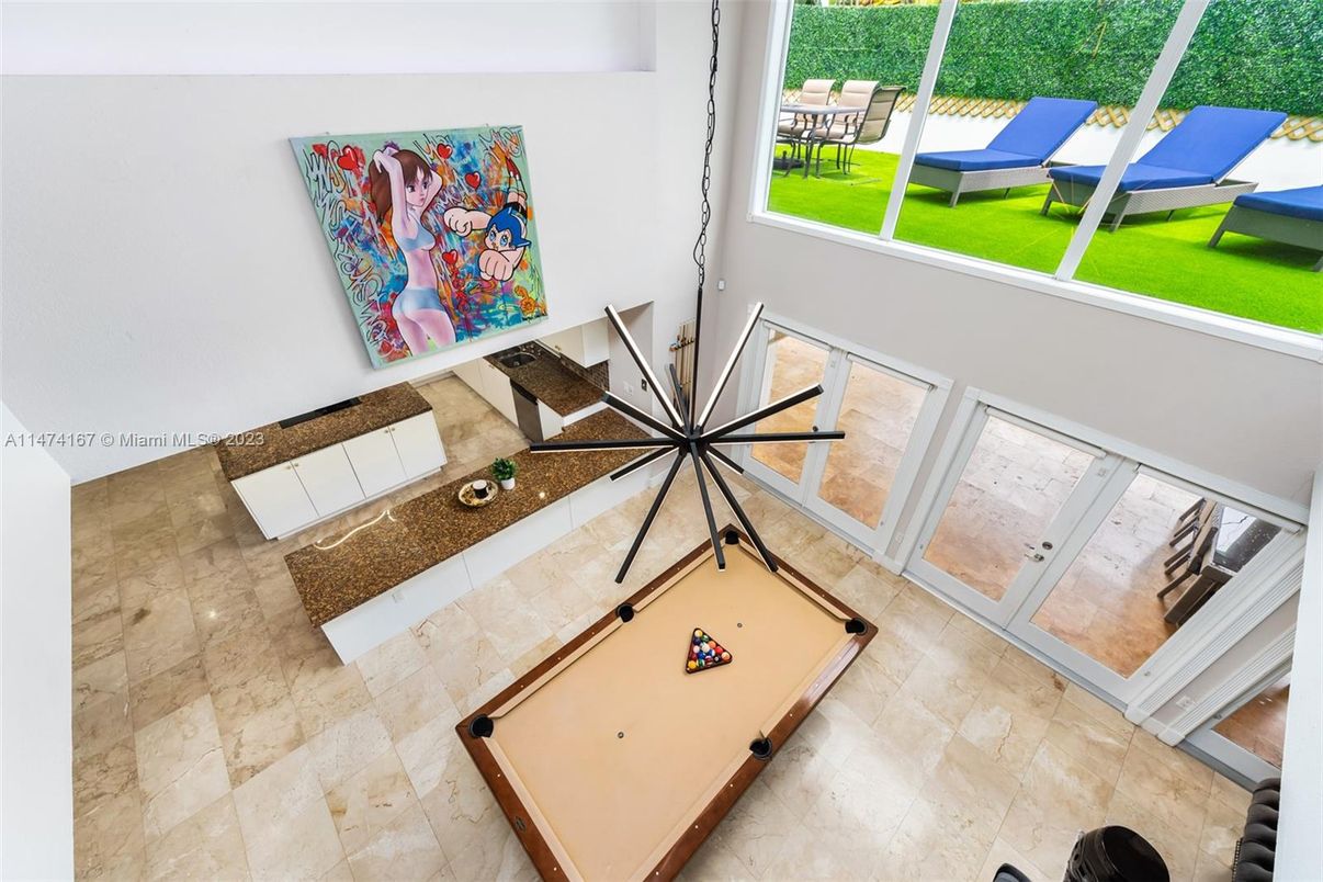 Billiard Table, Game Room, Interior