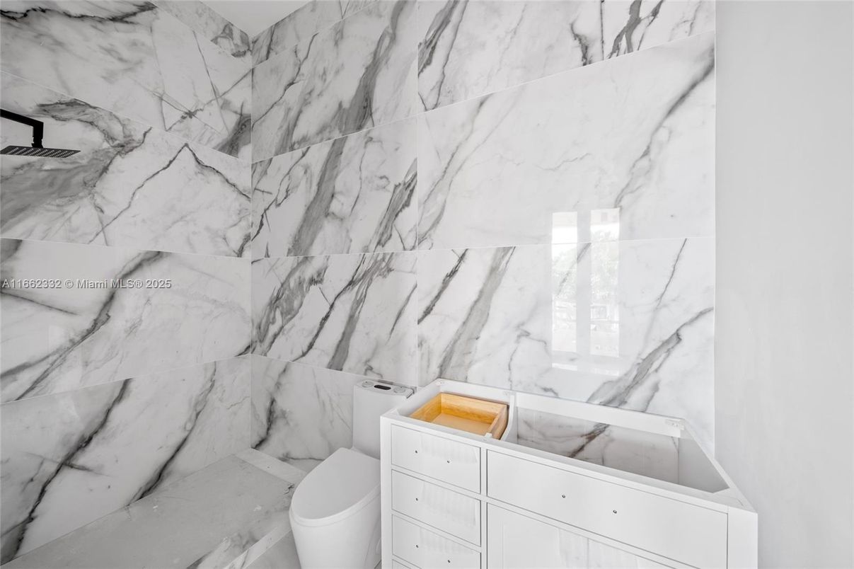 Bathroom, Interior, Marble Walls