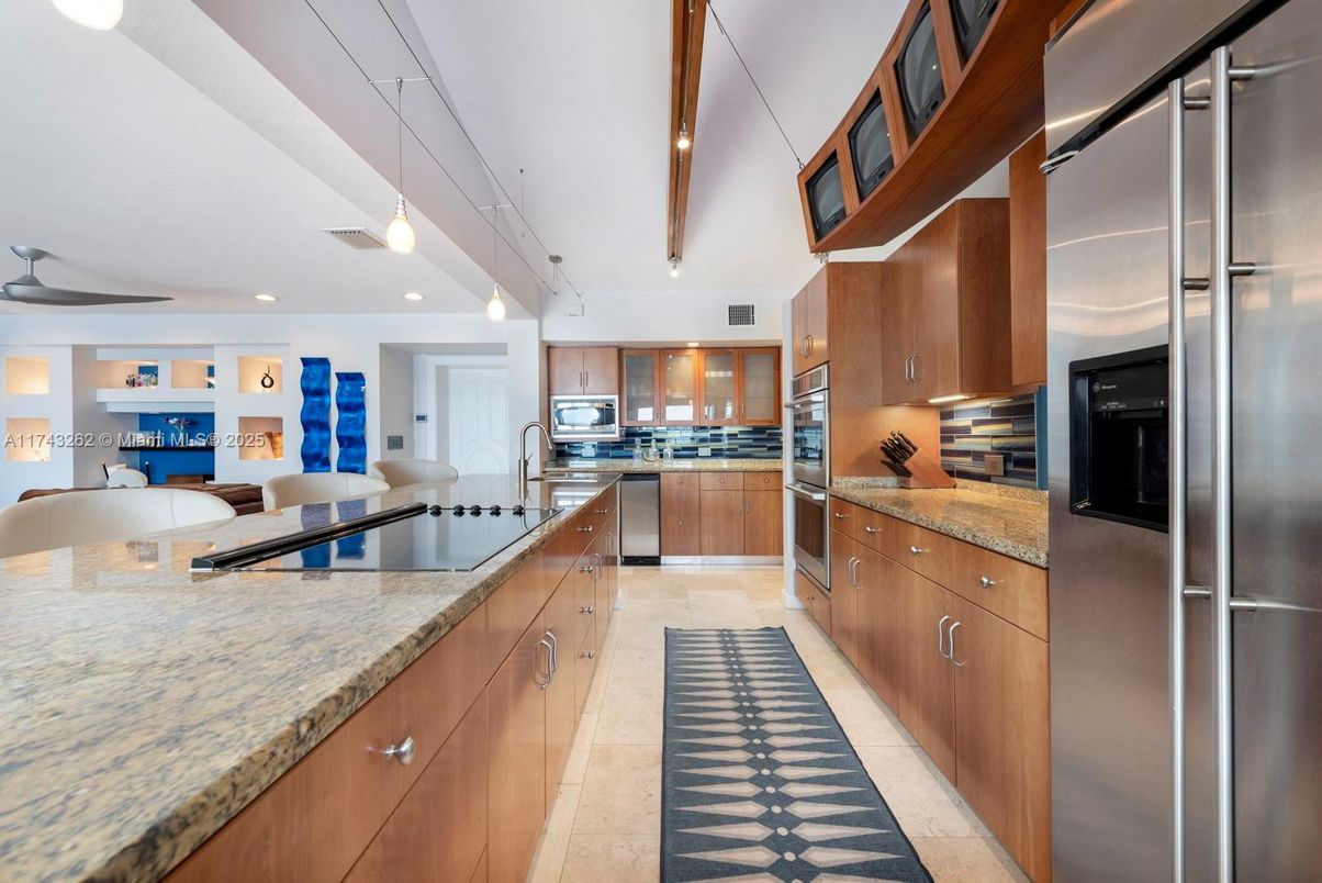 Interior, Kitchen, Pendant Lights, Recessed Lighting, Stainless Steel Appliances