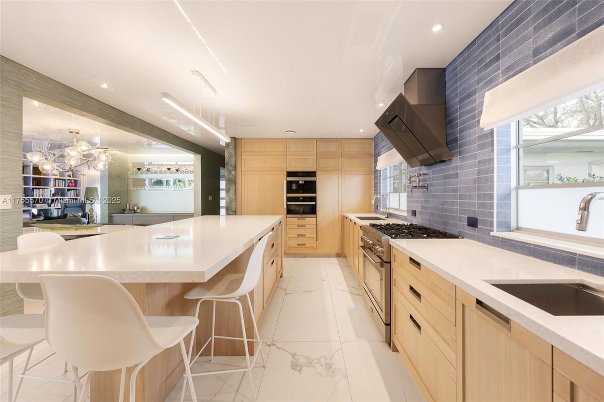 Interior, Kitchen, Marble, Recessed Lighting