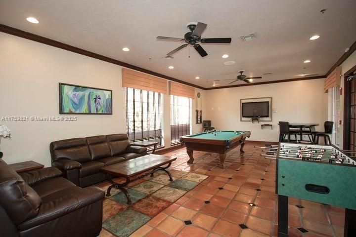 Billiard Table, Game Room, Interior, Living room, Recessed Lighting