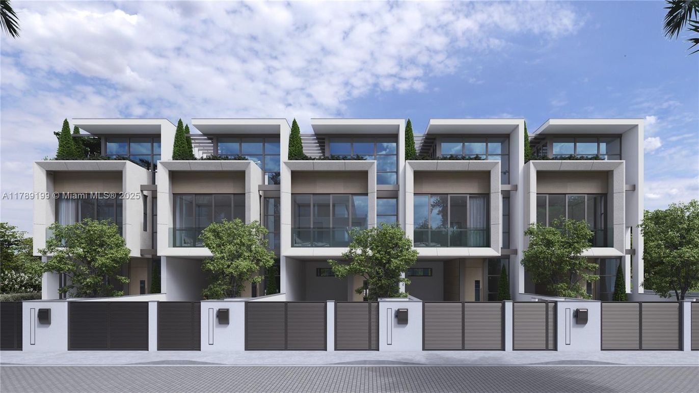 Exterior, Facade, Modern
