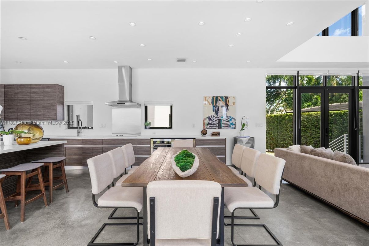 Dining room, Interior, Kitchen, Living room, Recessed Lighting