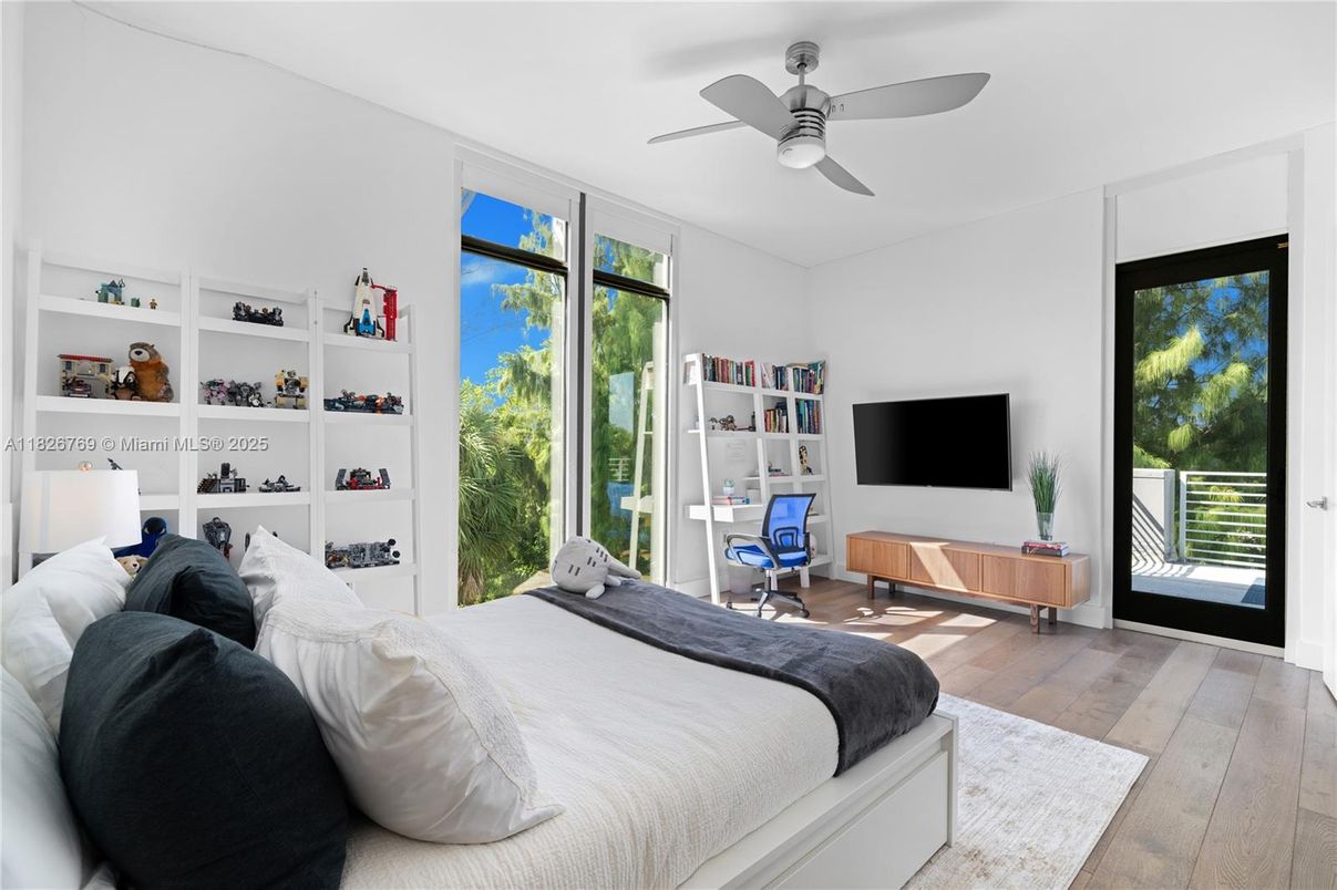Bedroom, Interior, Wood Texture Flooring