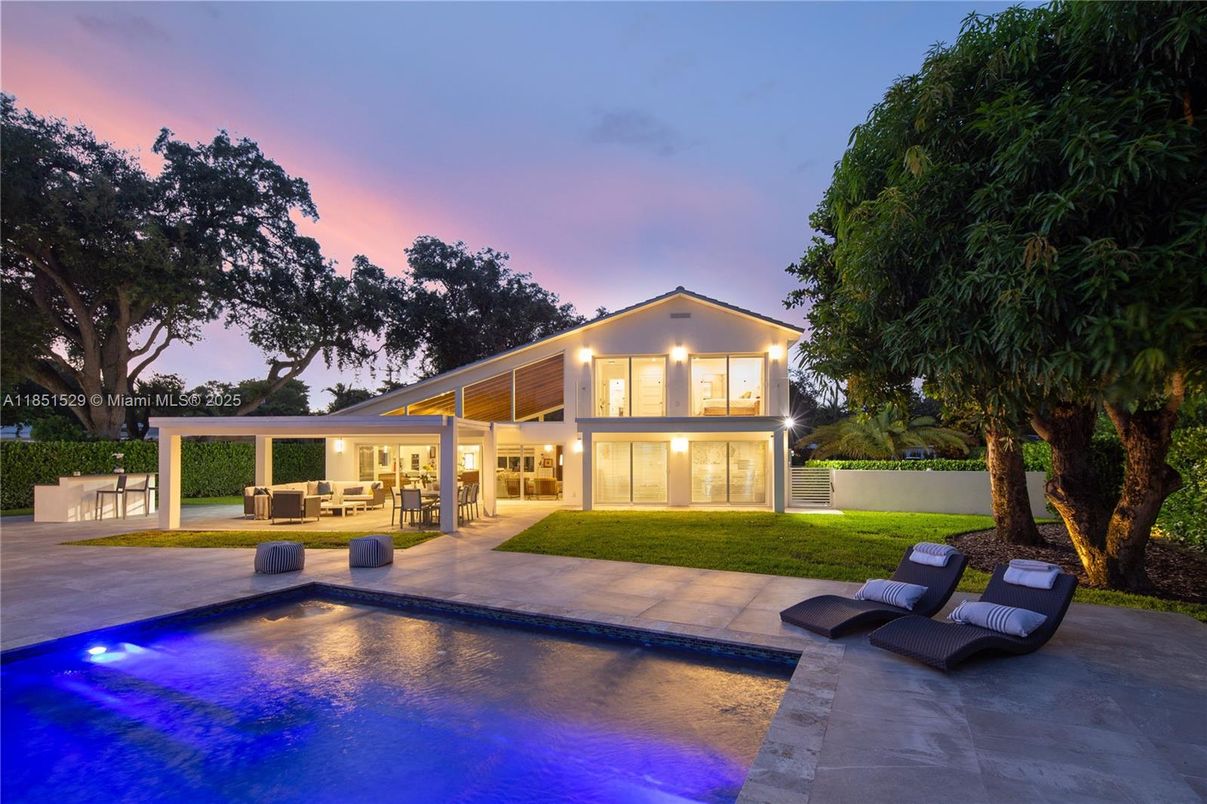 Backyard, Exterior, Pool