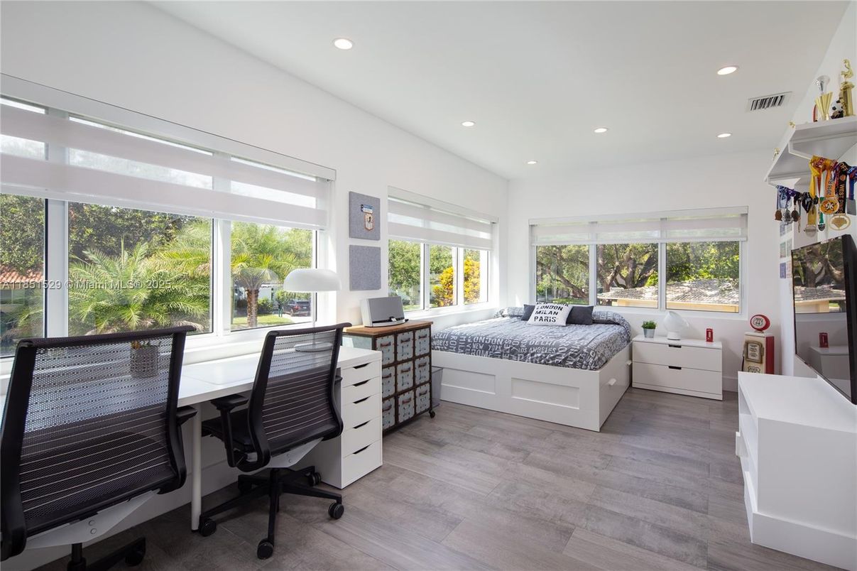 Bedroom, Home Office, Interior, Recessed Lighting, Wood Texture Flooring