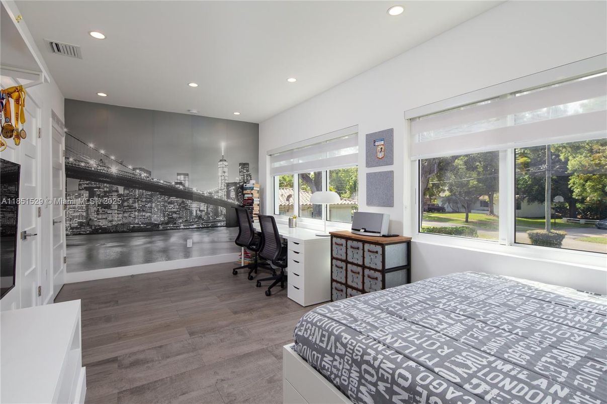 Bedroom, Home Office, Interior, Recessed Lighting, Wood Texture Flooring