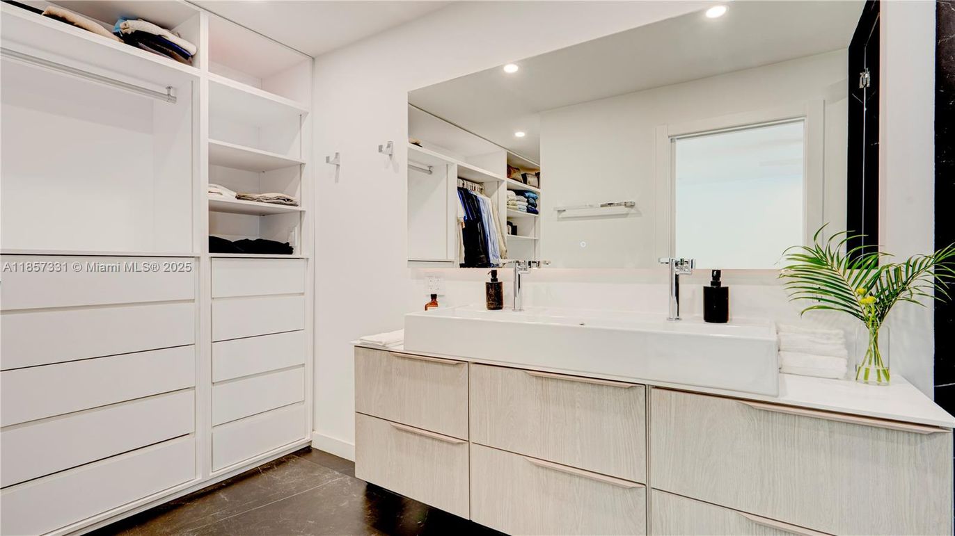 Interior, Recessed Lighting, Walk-in Closets, Wood Texture Flooring
