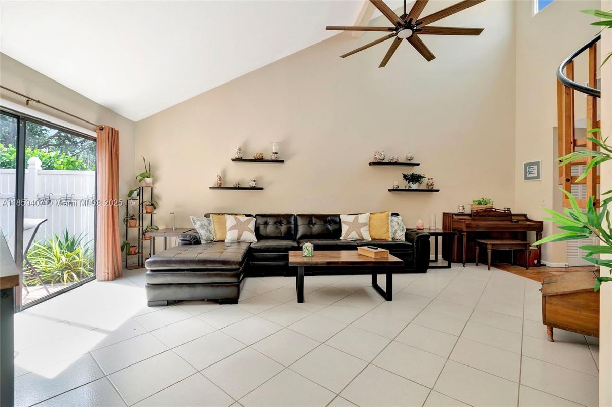 Interior, Living room, Piano