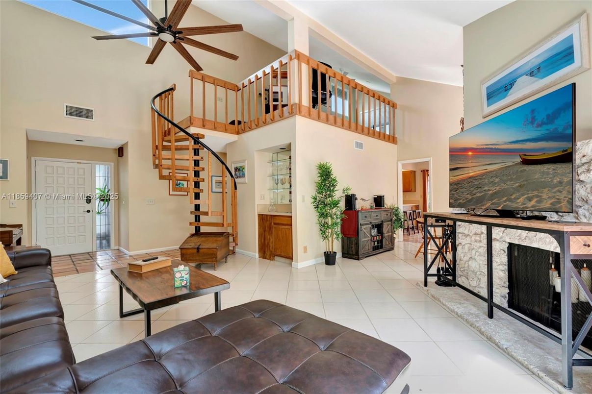 Fireplace, Interior, Living room