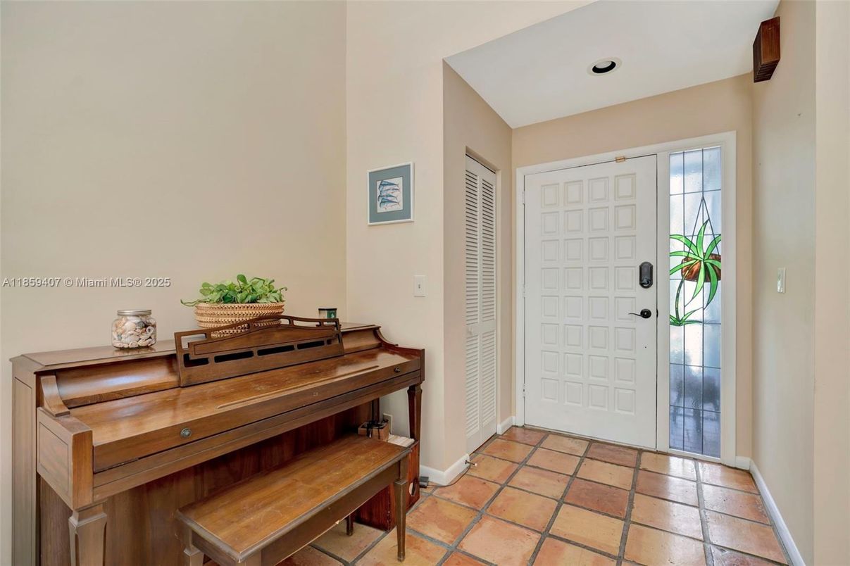 Interior, Piano, Recessed Lighting