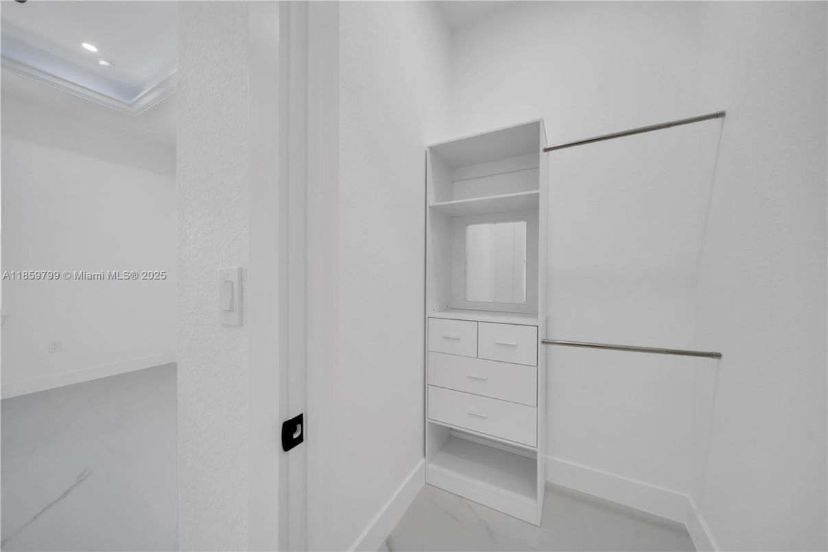Interior, Marble, Recessed Lighting, Walk-in Closets