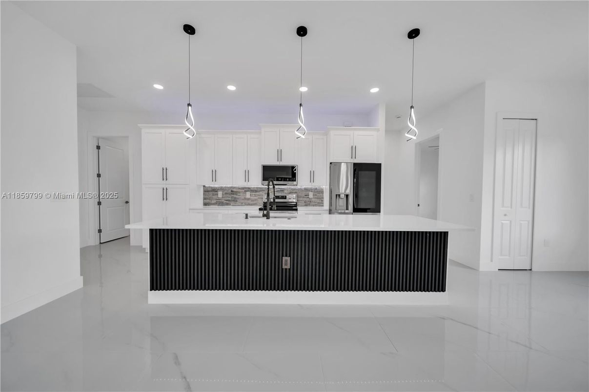Interior, Kitchen, Pendant Lights, Recessed Lighting, Stainless Steel Appliances