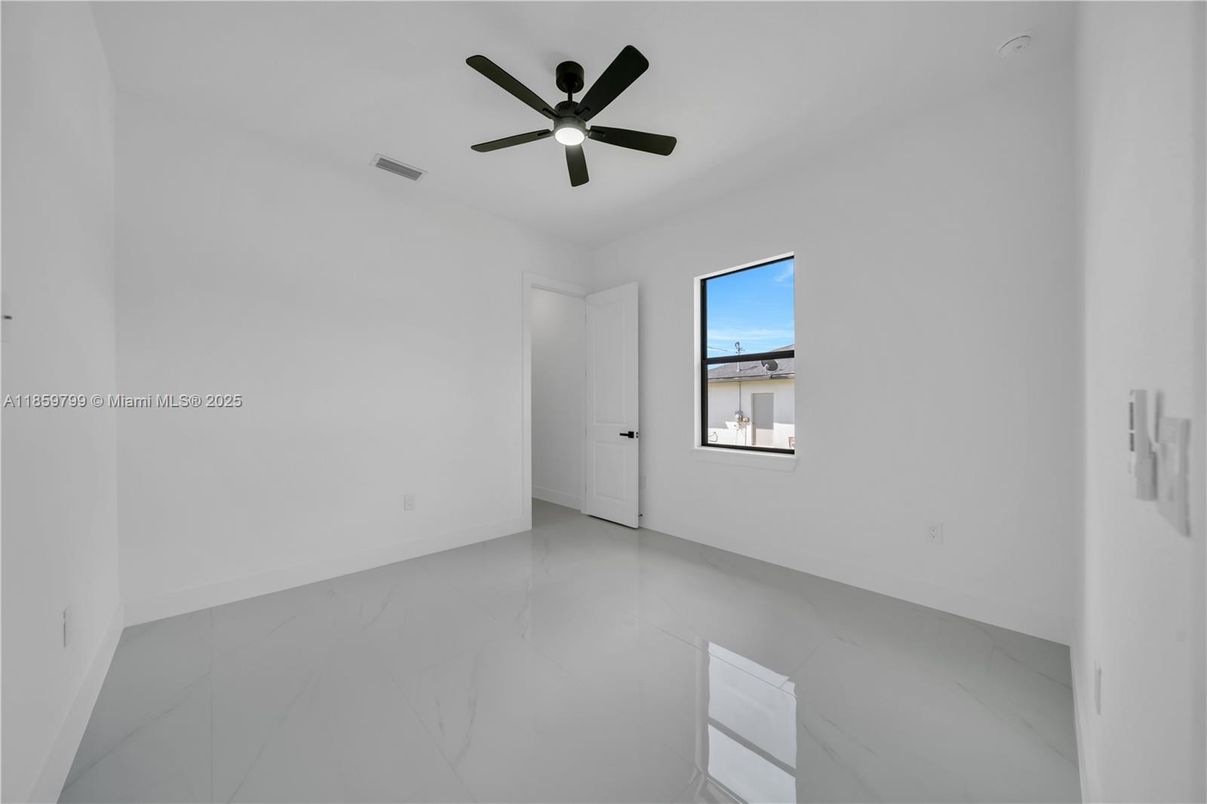 Empty room, Interior, Marble