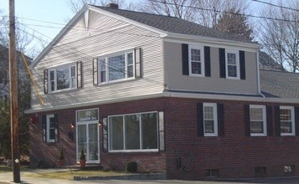 Exterior, Facade, Brick Facade, Cape Cod