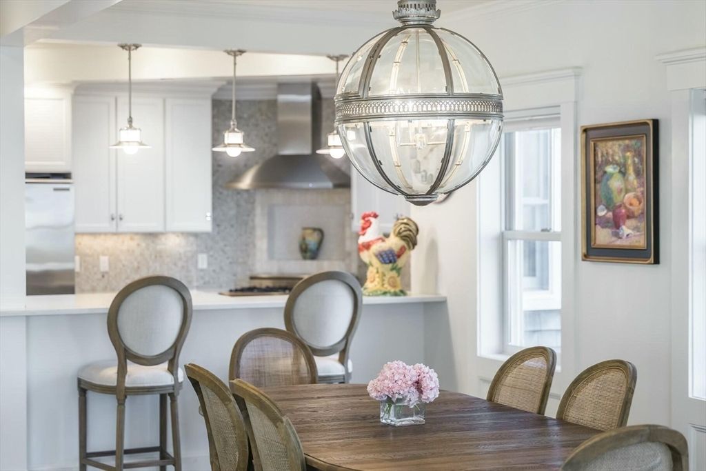 Dining room, Interior, Kitchen, Pendant Lights, Stainless Steel Appliances