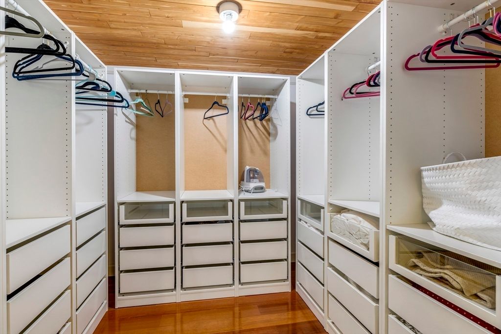 Interior, Walk-in Closets, Wooden Ceilings, Wood Texture Flooring