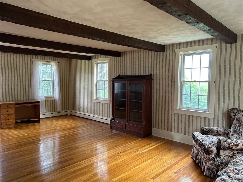 Empty room, Interior, Wooden Beams, Wood Texture Flooring