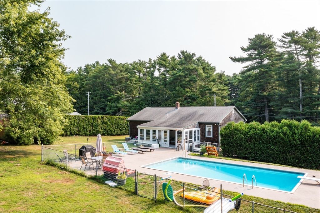Backyard, Exterior, Pool