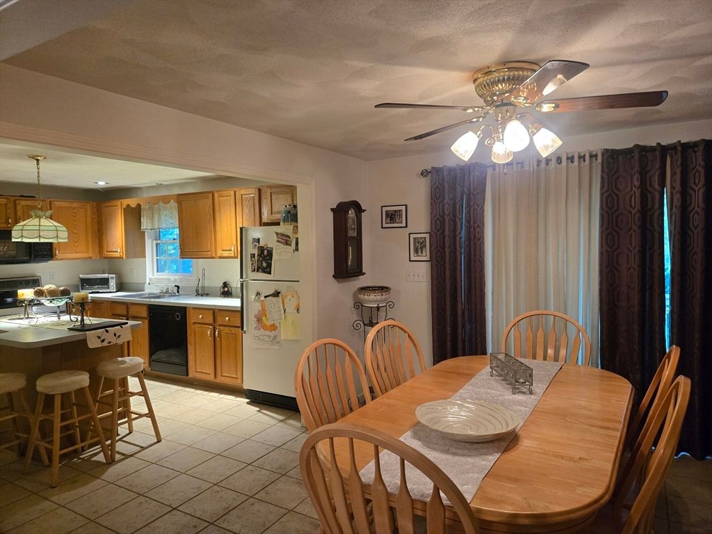 Dining room, Interior, Kitchen