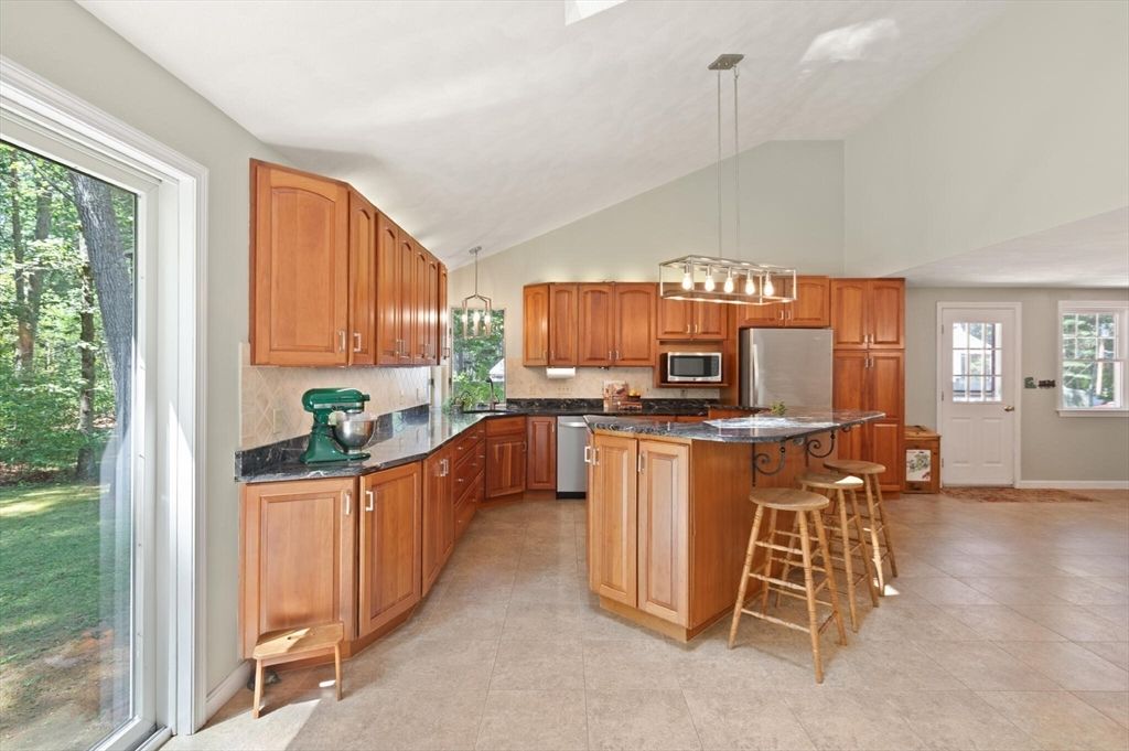 Interior, Kitchen, Pendant Lights, Stainless Steel Appliances