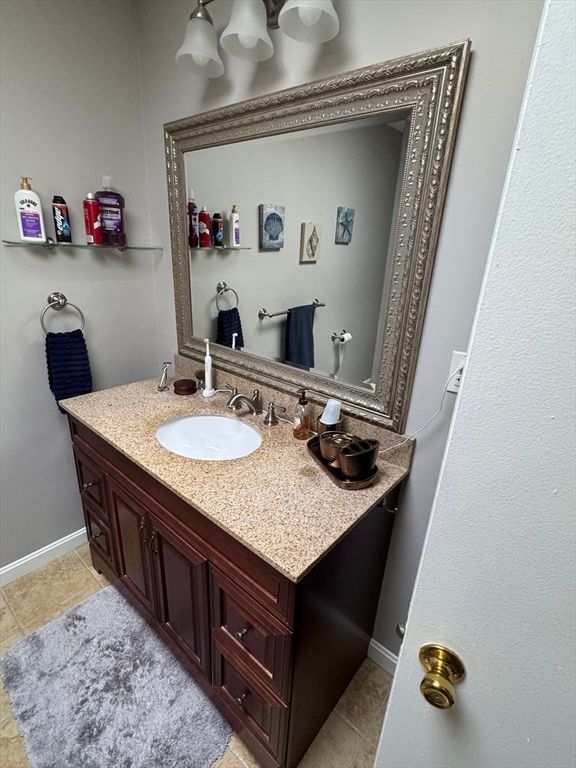 Bathroom, Dual Sink Vanities, Interior