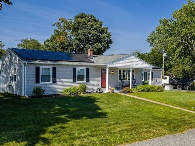 Backyard, Exterior, Facade, Solar Panels, Ranch