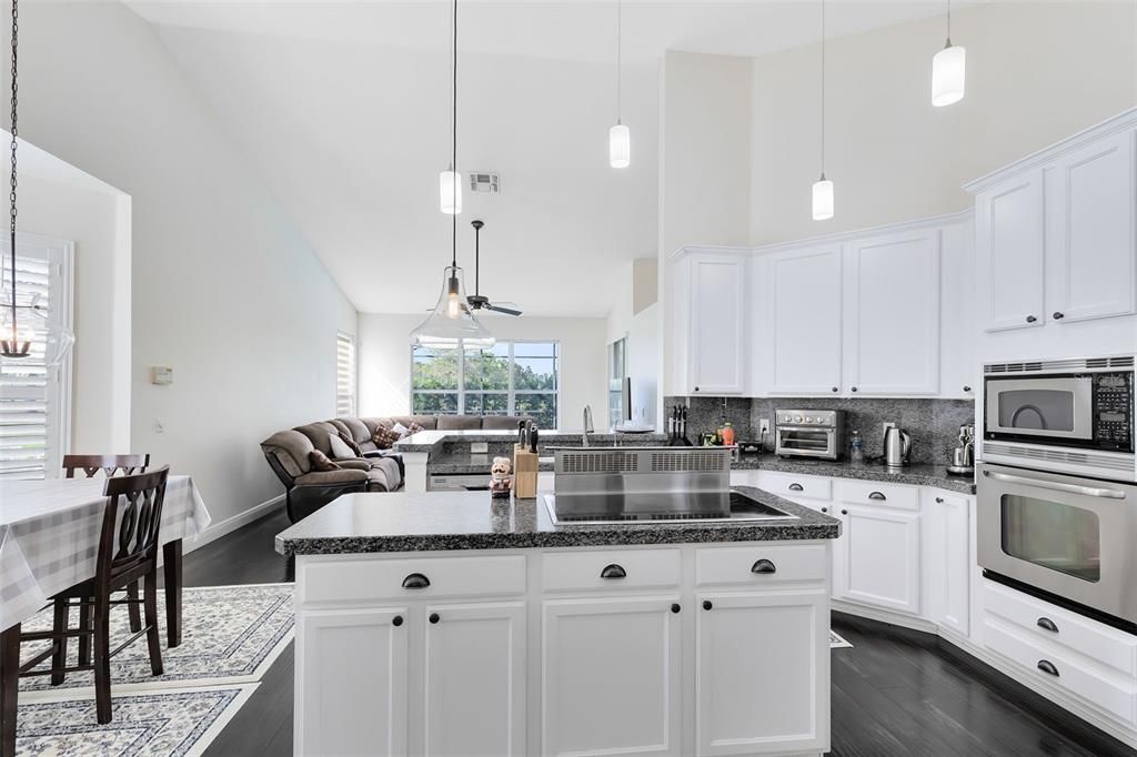 Dining room, Interior, Kitchen, Pendant Lights, Wood Texture Flooring