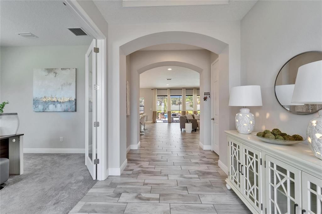 Interior, Recessed Lighting, Wood Texture Flooring