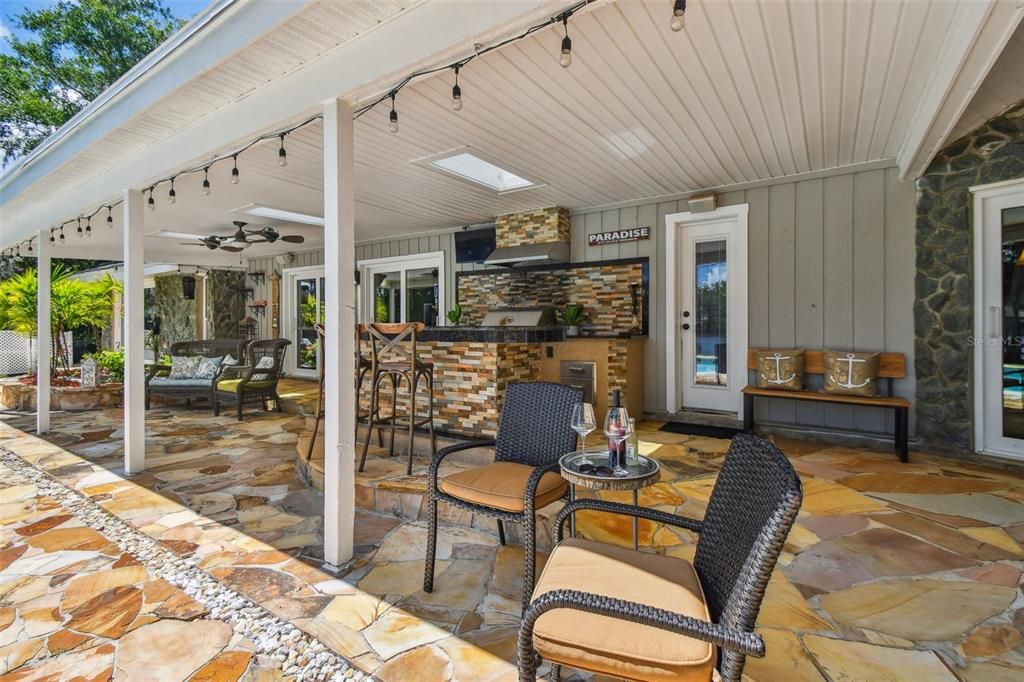 Exterior, Outdoor Kitchen