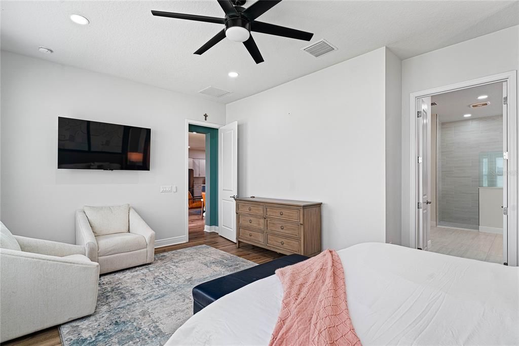 Bedroom, Interior, Recessed Lighting, Wood Texture Flooring