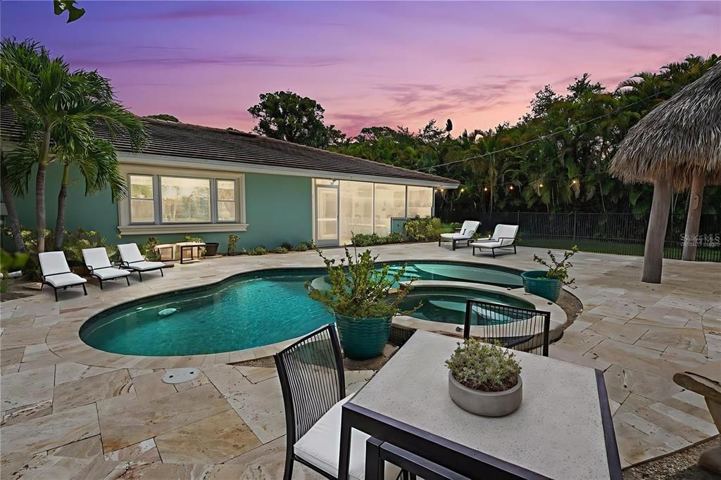 Exterior, Pool