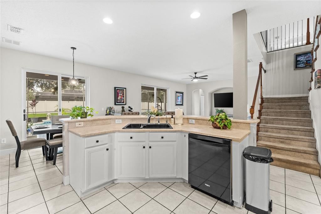 Dining room, Interior, Kitchen, Pendant Lights, Recessed Lighting