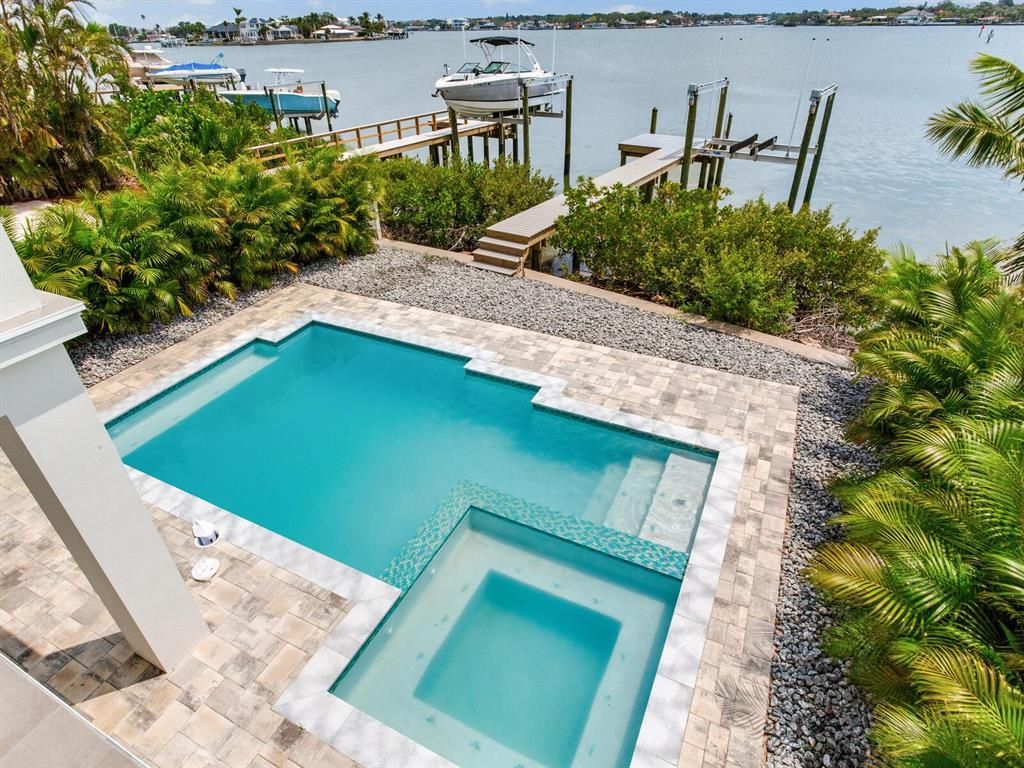 Exterior, Pool, Water