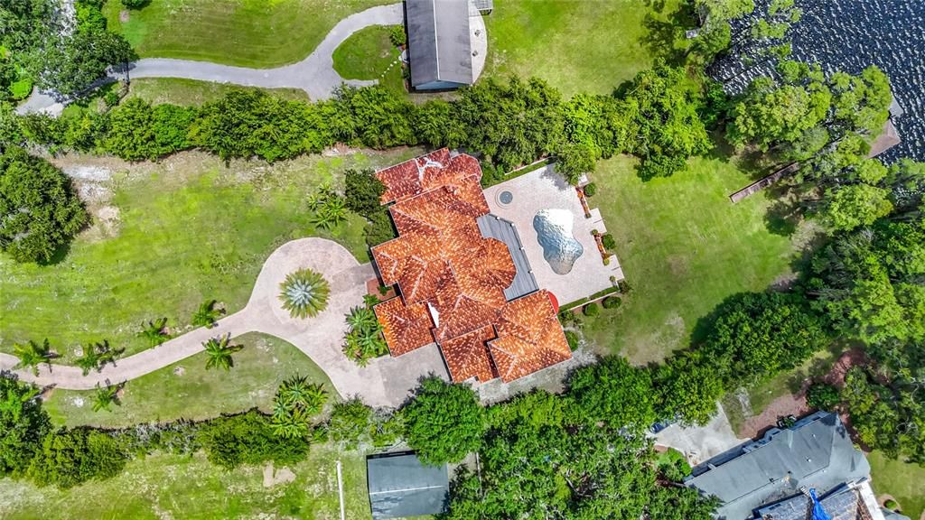 Exterior, Drone