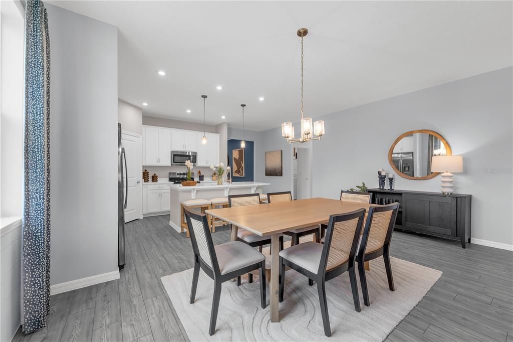Chandelier, Dining room, Interior, Kitchen, Pendant Lights, Recessed Lighting, Wood Texture Flooring