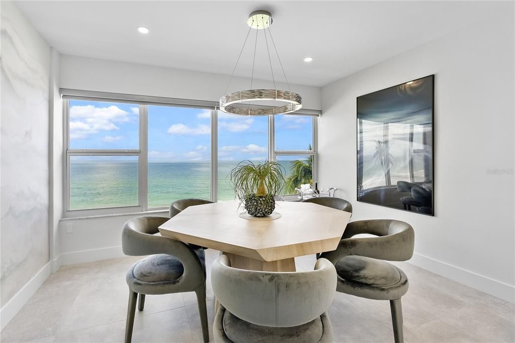 Dining room, Interior, Pendant Lights, Recessed Lighting, Water