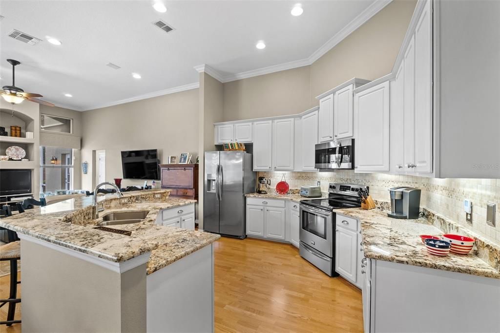 Interior, Kitchen, Recessed Lighting, Wood Texture Flooring