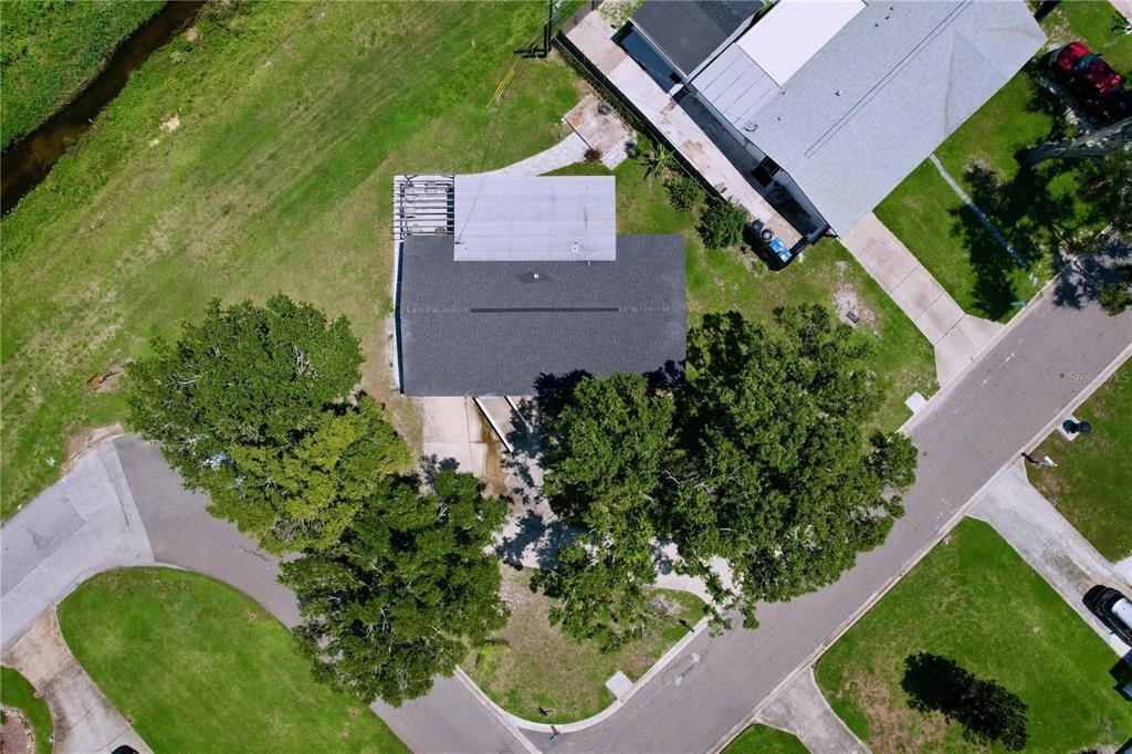 Exterior, Drone