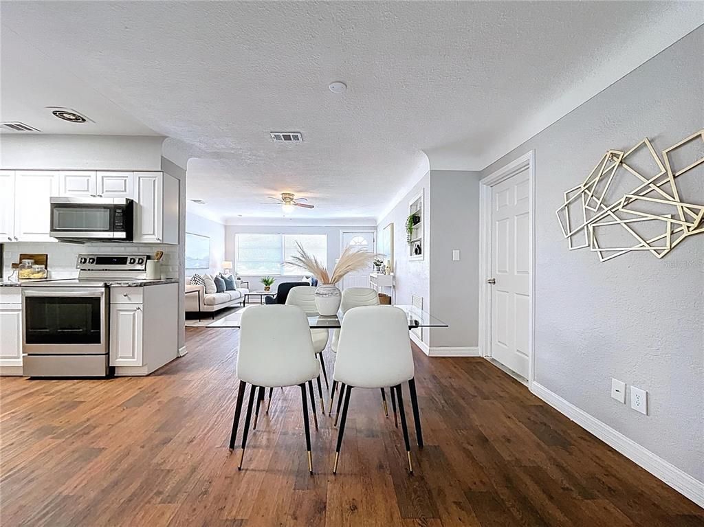 Dining room, Interior, Kitchen, Stainless Steel Appliances, Wood Texture Flooring
