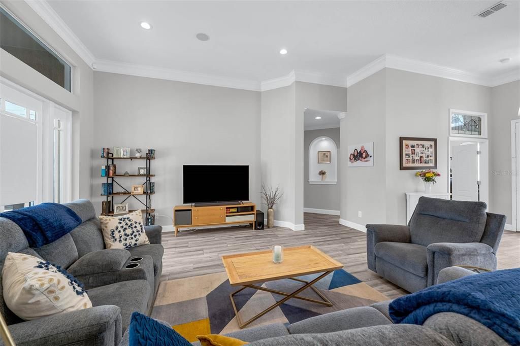 Interior, Living room, Recessed Lighting, Wood Texture Flooring