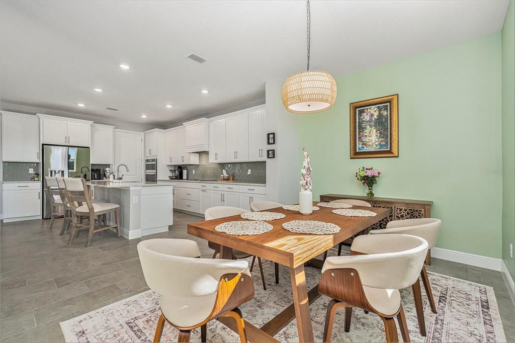 Dining room, Interior, Kitchen, Pendant Lights, Recessed Lighting, Wood Texture Flooring