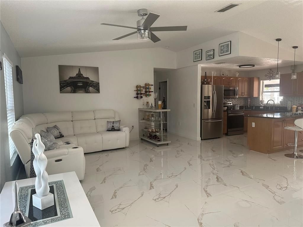 Interior, Kitchen, Living room, Marble, Pendant Lights, Stainless Steel Appliances
