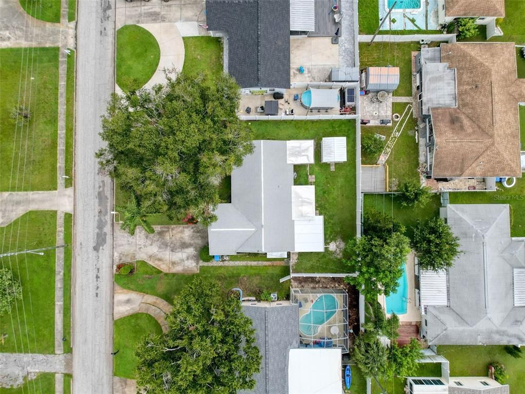 Exterior, Drone