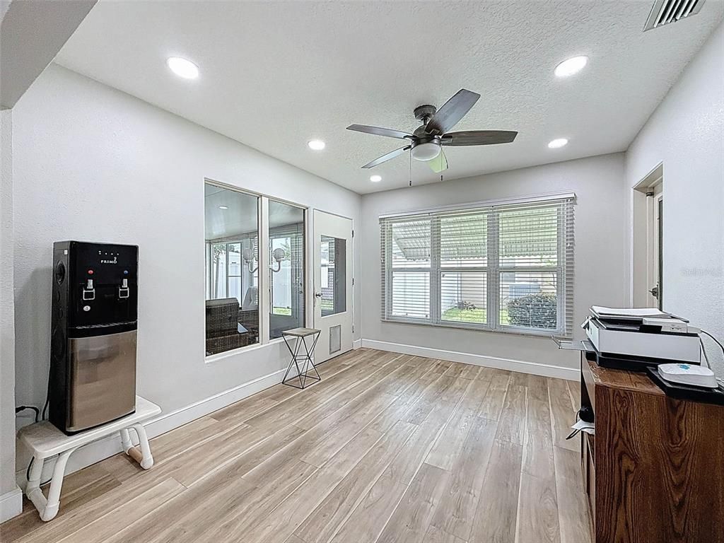Home Office, Interior, Recessed Lighting, Wood Texture Flooring